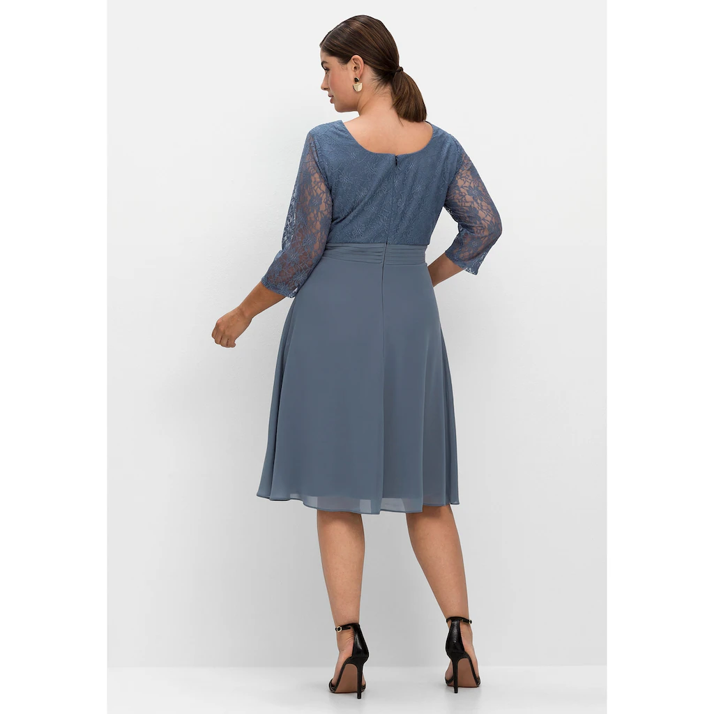 Sheego Abendkleid »Kleid«, Mit Leicht Ausgestelltem Rock 4 Sheego Abendkleid »Kleid«, Mit Leicht Ausgestelltem Rock – Bild 2