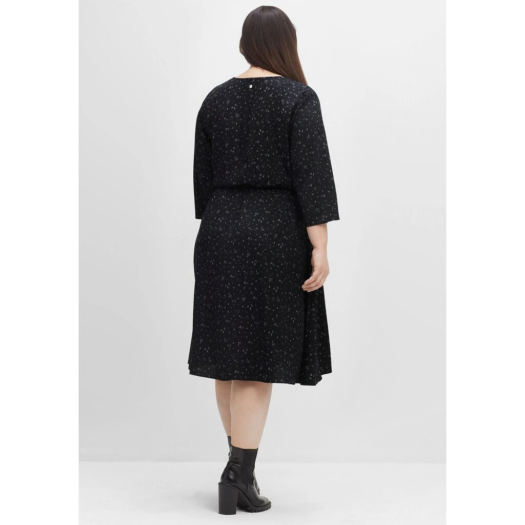 Sheego Druckkleid »Kleid«, In Wickeloptik, Mit Alloverprint 4 Sheego Druckkleid »Kleid«, In Wickeloptik, Mit Alloverprint – Bild 2