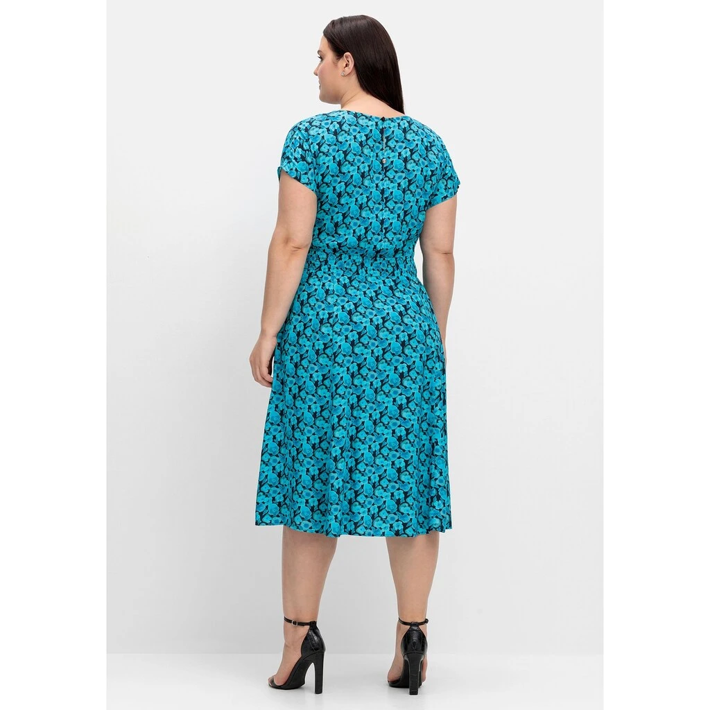 Sheego Druckkleid »Kleid«, Mit Smokbund Und Alloverprint 4 Sheego Druckkleid »Kleid«, Mit Smokbund Und Alloverprint – Bild 2